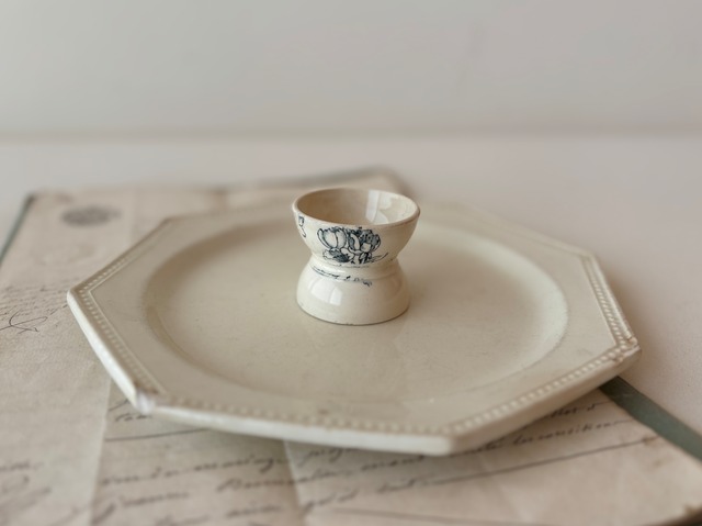 【J】フランスアンティーク　コクティエ　エッグカップ　エッグスタンド　白