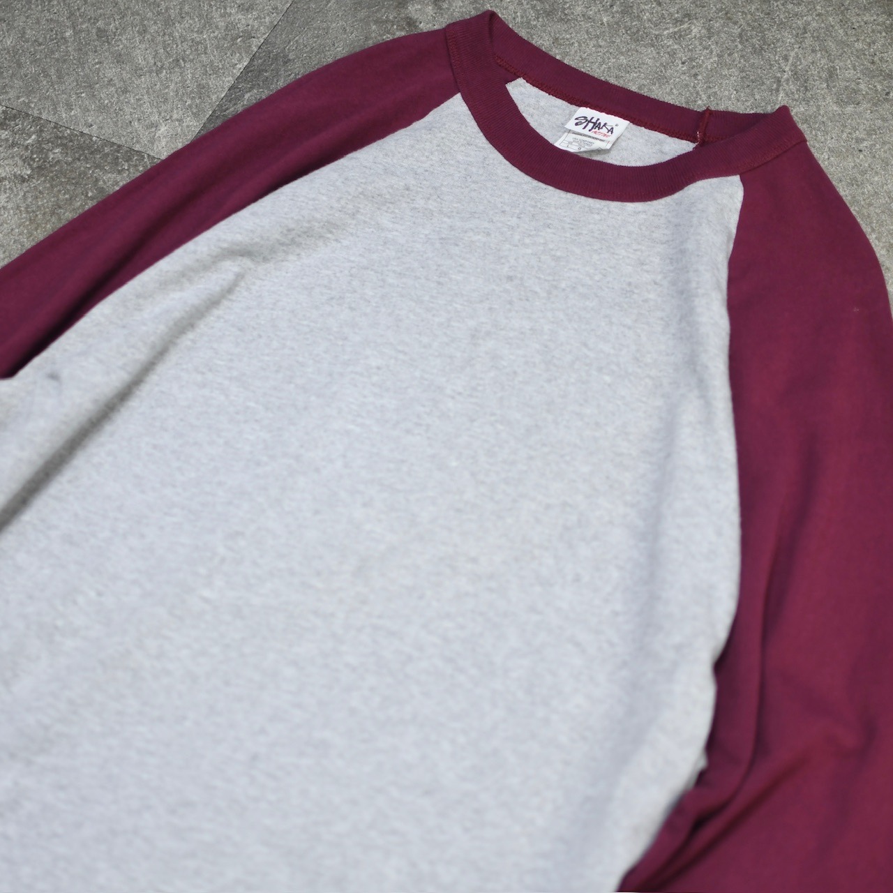 raglan sleeve tee