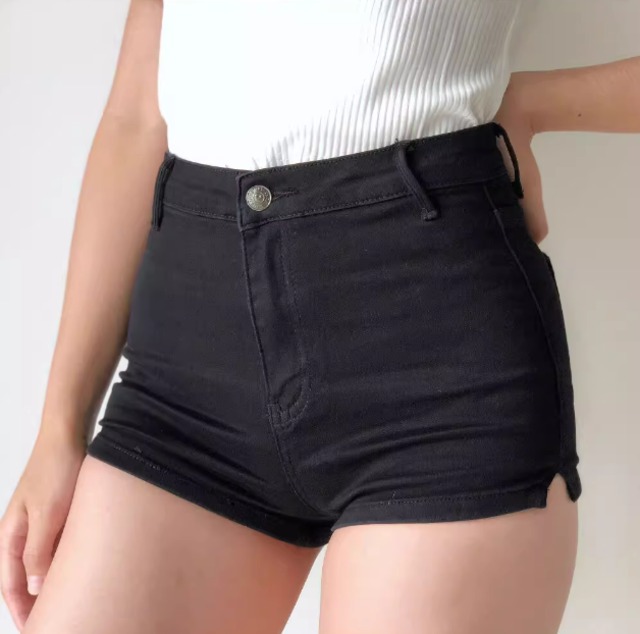 レディース ボトムス デニム ショートパンツ ホットパンツ ショート スリム 細身 ストレート ストリート ファスナー ポケット ハイウエスト かわいい 大人可愛い きれいめ シンプル カジュアル 上品 おしゃれ レトロ ガーリー ラブリー キュート 無地 夏 学生 学校 デート お出かけ パーティー イベント リゾート 女子会 バカンス 韓国 コーデ 普段使い 着回し モテ トレンド 流行 インスタ映え S M L XL ブラック ブルー