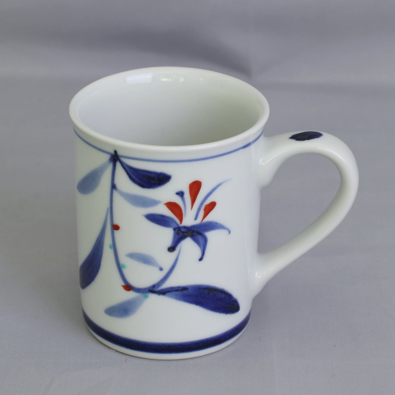 砥部焼 千山窯 マグカップ（中） 上絵花