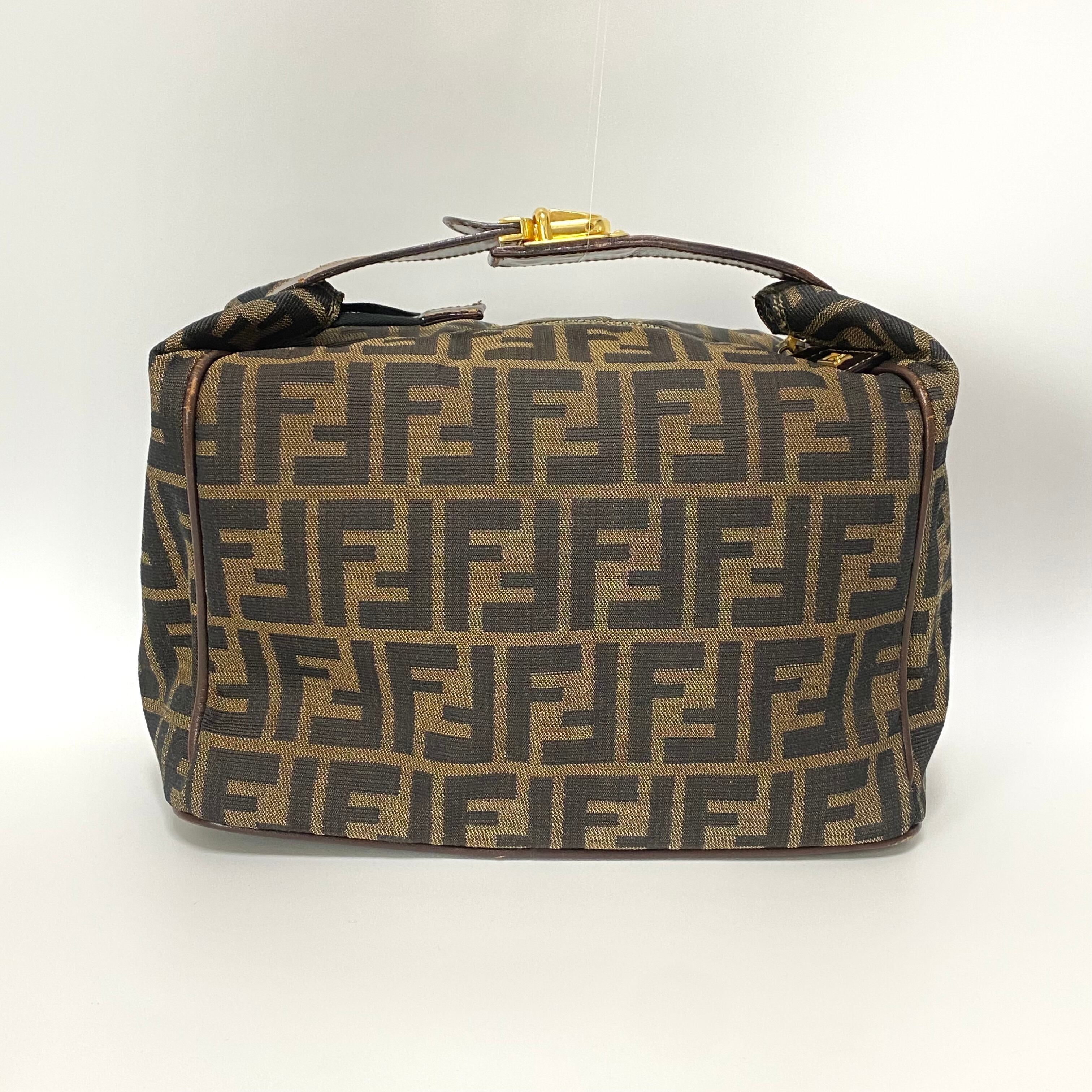 FENDI フェンディ ズッカ柄 ポーチ バニティ 10214-202305 | rean