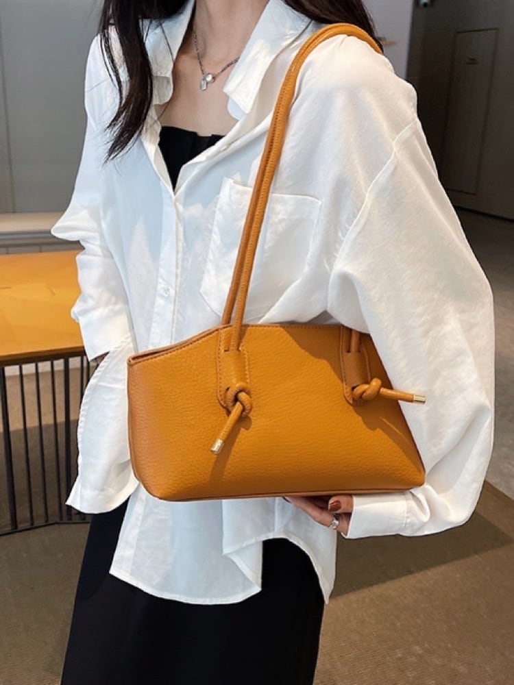 シンプルなのにきちんと見え 横長トートバッグ 大人カジュアル トレンド きれいめトート 肩掛け 高見え 韓国 CH10582