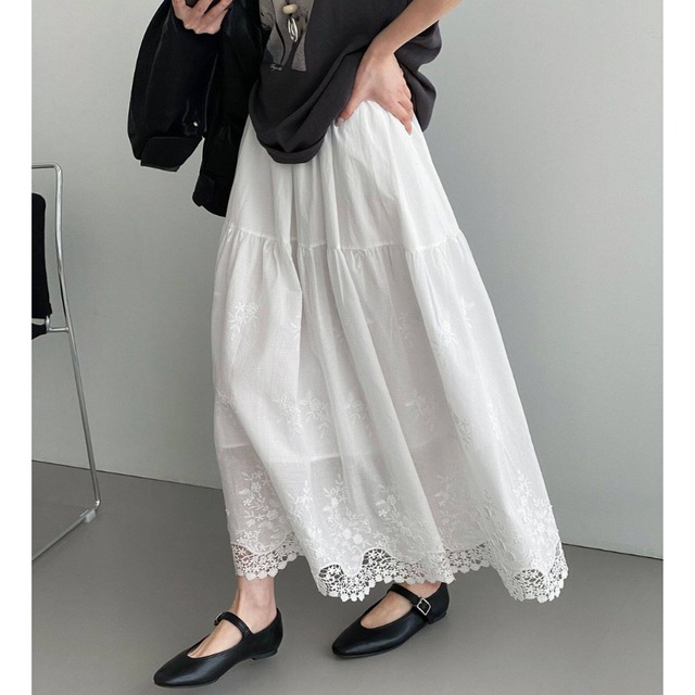 tiered lace long skirt　J00534