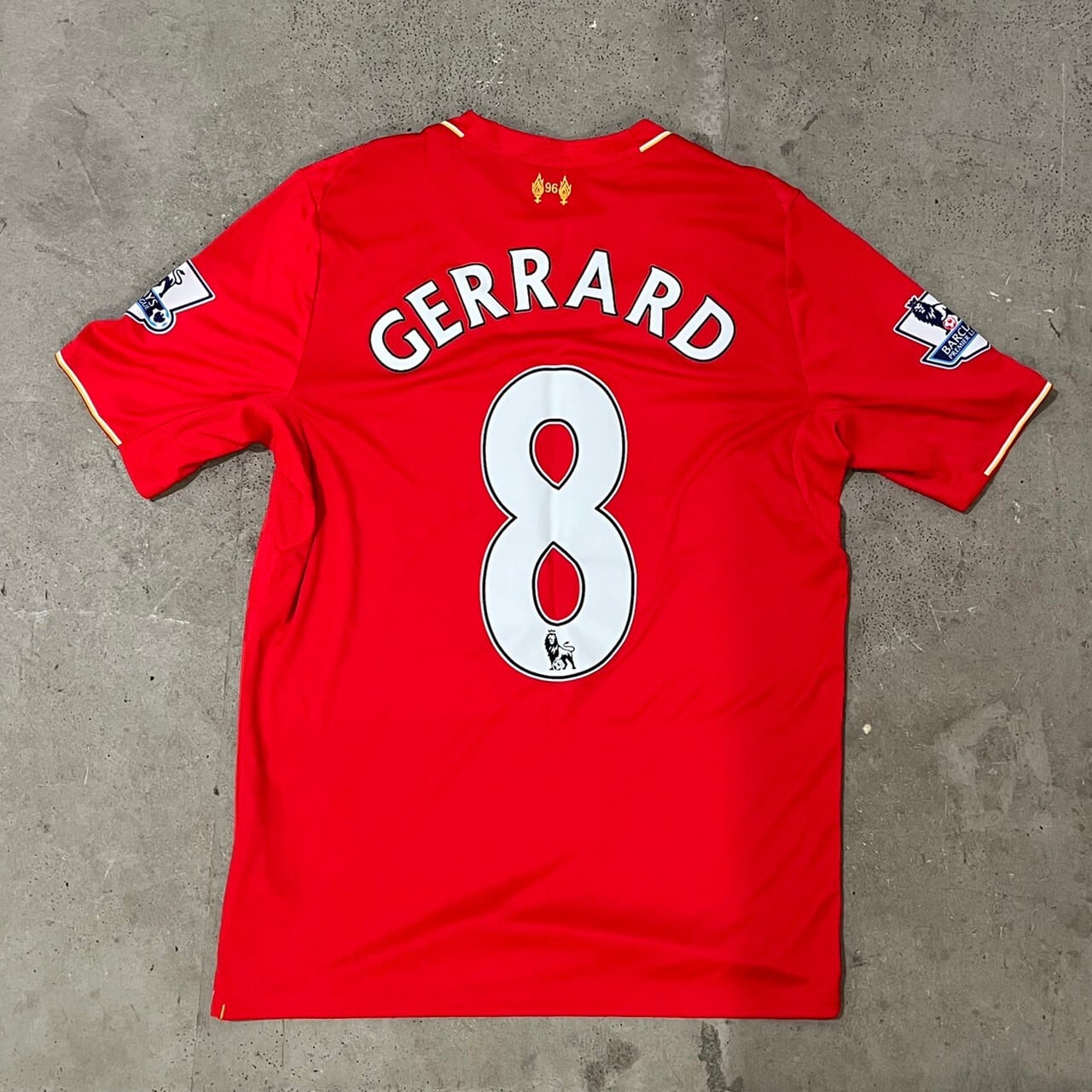 リバプール GERRARD 8番 ユニフォーム　マフラー リバプール GERRARD 8番 ユニフォーム マフラー バ*ク様 リバプール