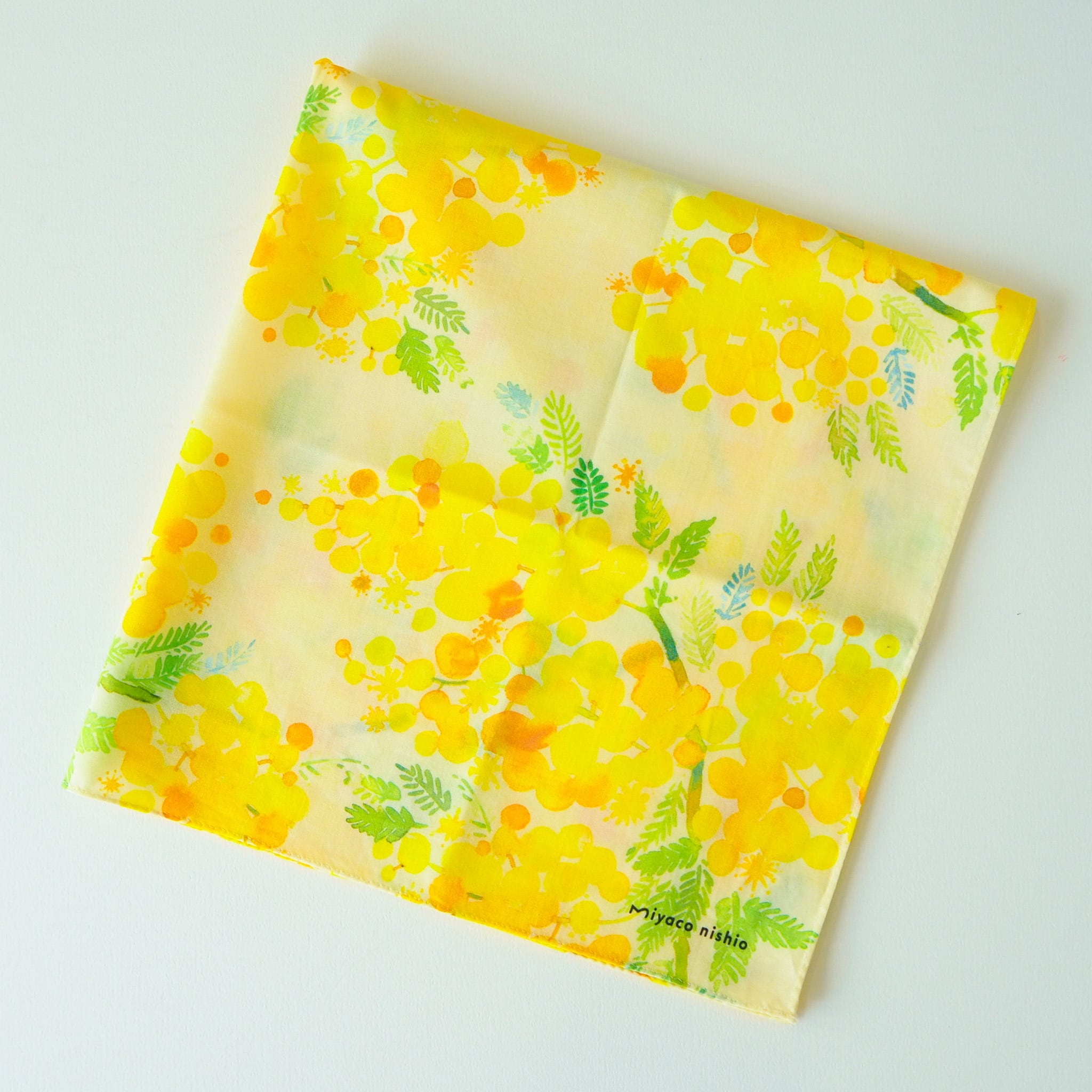 スカーフにもなるハンカチ「ミモザ」 | miyaco nishio ｜ オンライン