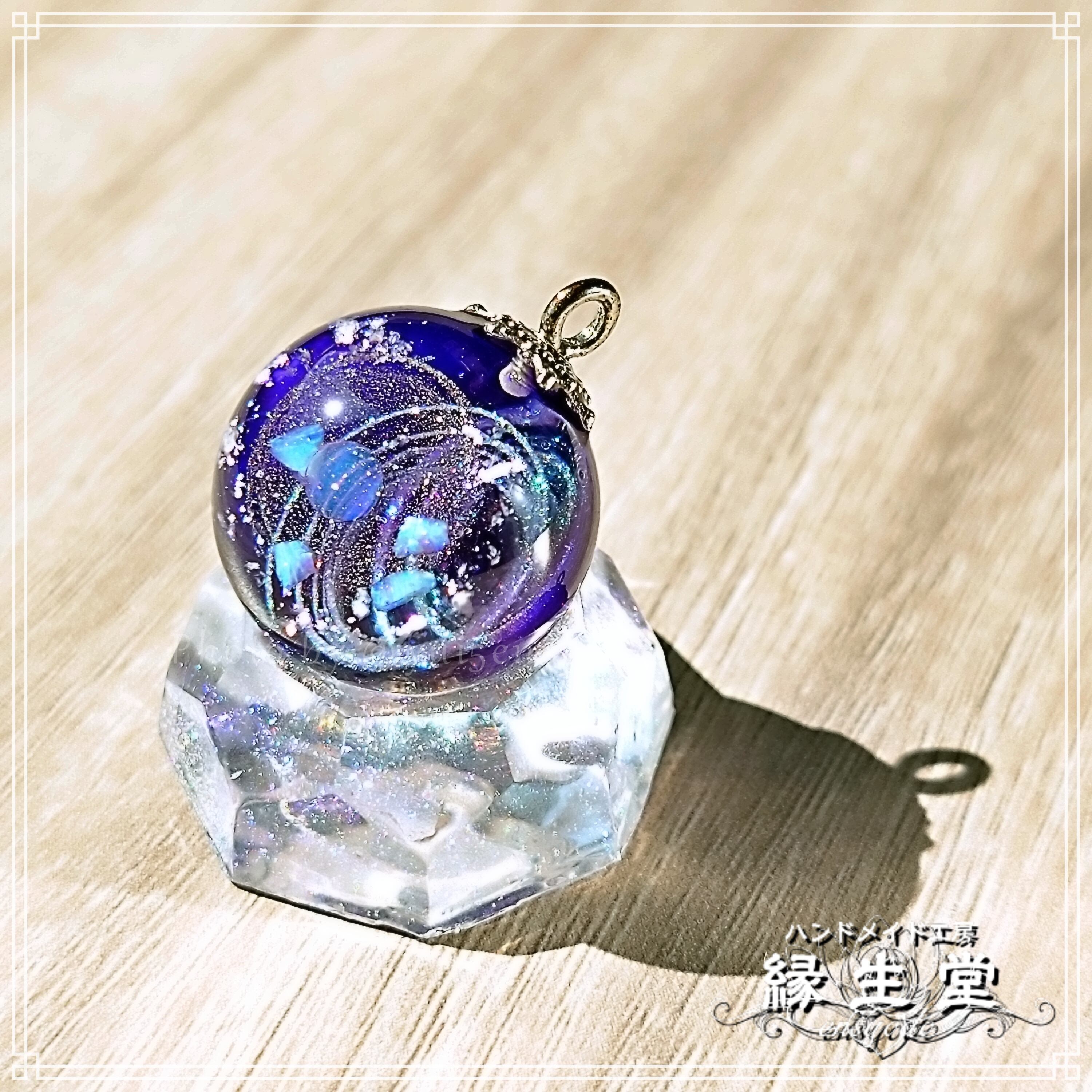 レジン宇宙玉・20mm 七彩 ～紫～ ネックレス | 縁生堂