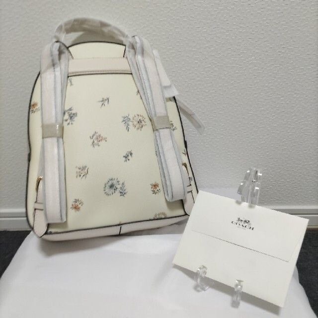 新品未使用】 COACH コーチ リュック バックパック 花柄 オフホワイト-