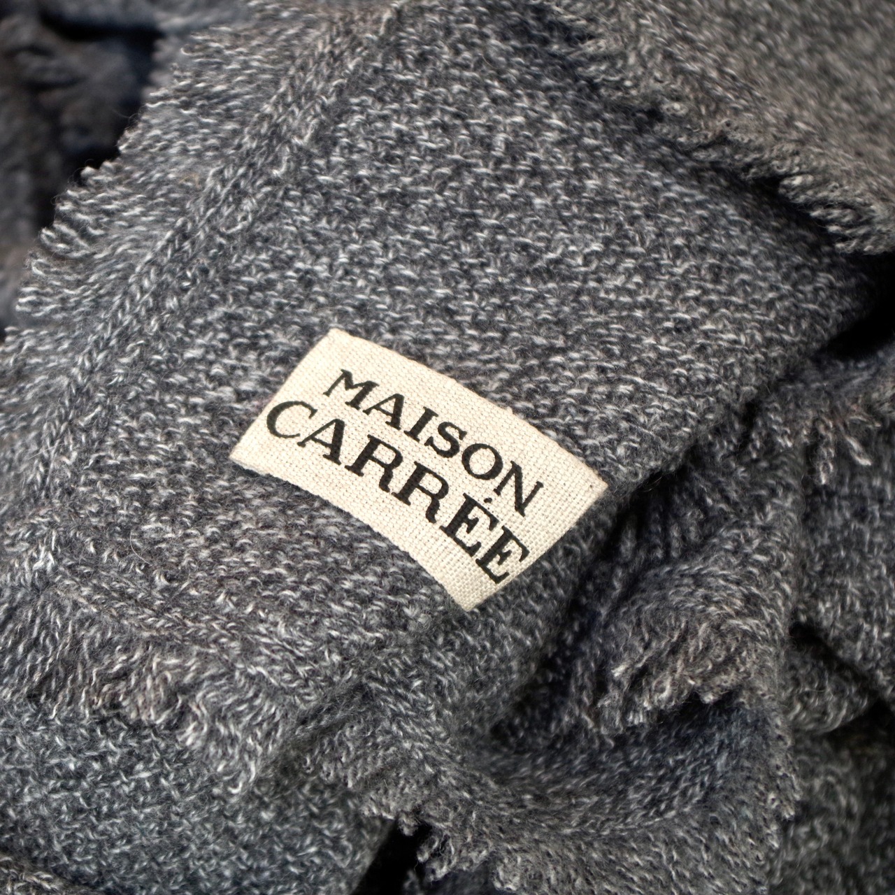 MAISON CARRÉE CASHMERE Fringe STOLE "BLACK MELANGE"