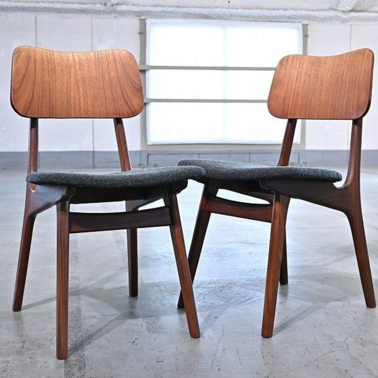デンマーク ダイニングチェア 二脚セット チーク Ib Kofod-Larsen ヴィンテージ 一人掛け ミッドセンチュリー イヴ・コフォード・ラーセン【 中古家具/中古インテリア/USED家具ユーズド家具/リサイクル】