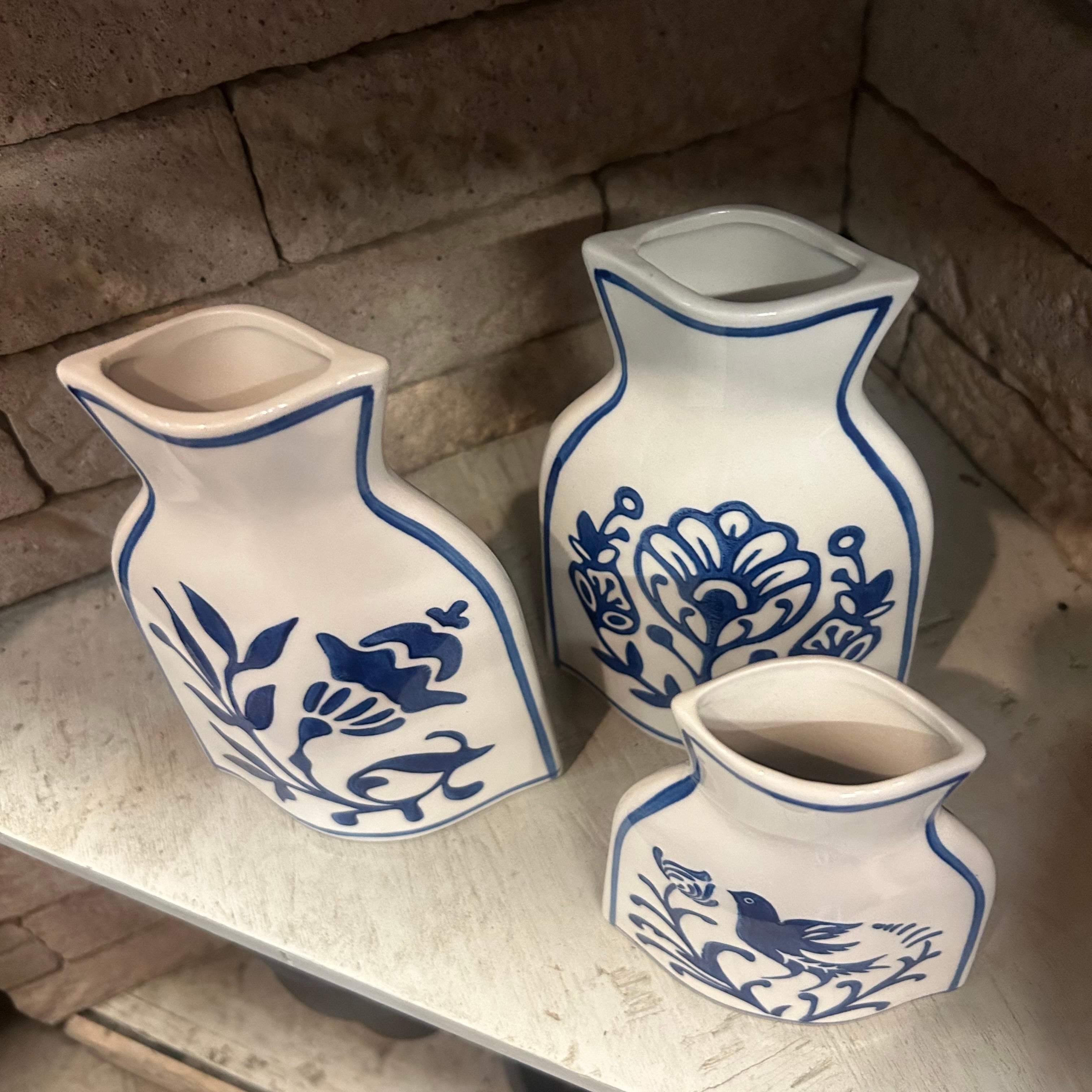 青と白の花瓶 flowervase 大きいほう | ハルカゼフラワー