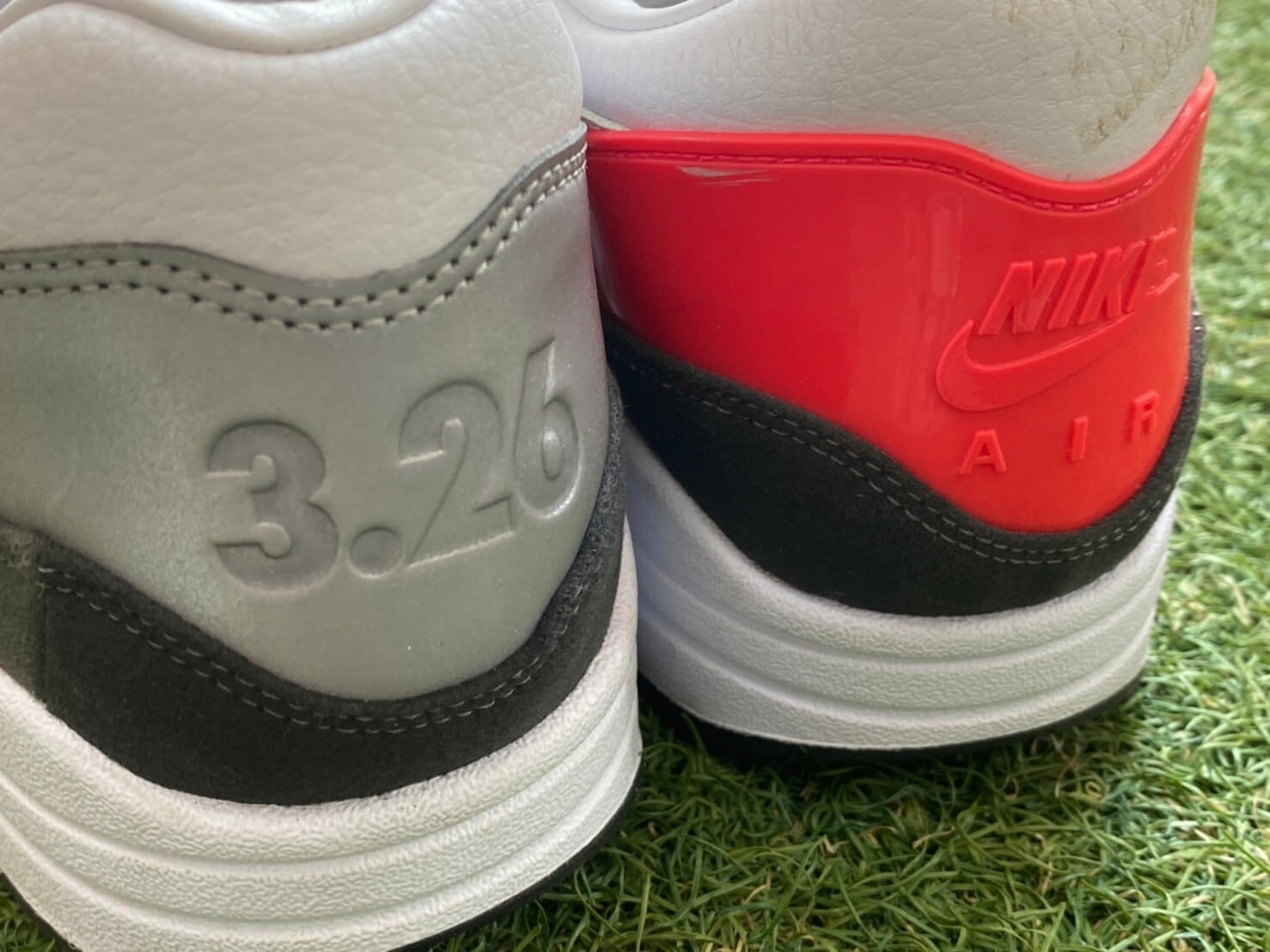 ネット販壳 新品AIR MAX 1 EVOLUTION OF ICONS 29cm黒タグ付 メンズ