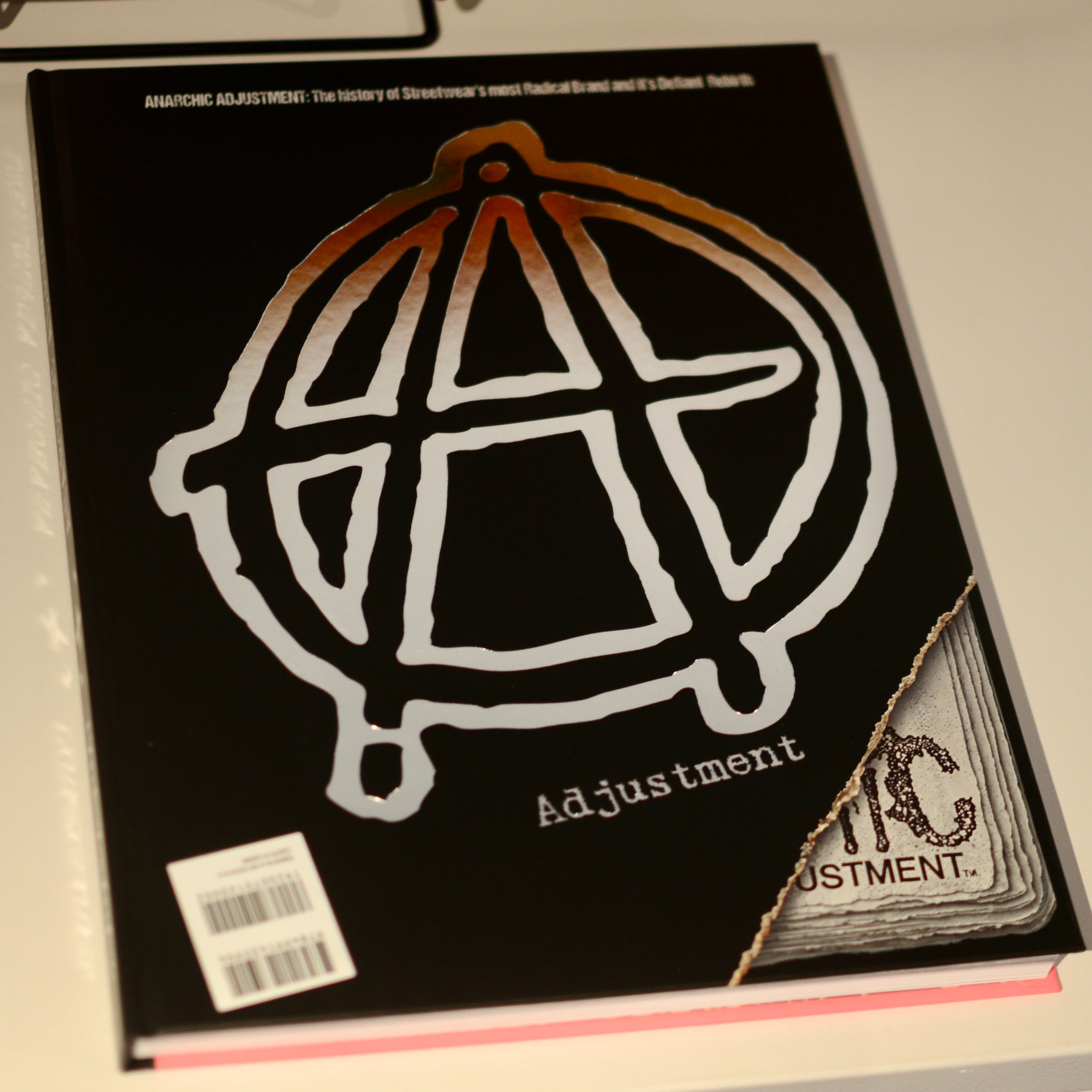 insane × ANARCHIC ADJUSTMENT / ART BOOK ANARCHIC ADJUSTMENT x INSANE Art Book | SL ONLINE SHOP
