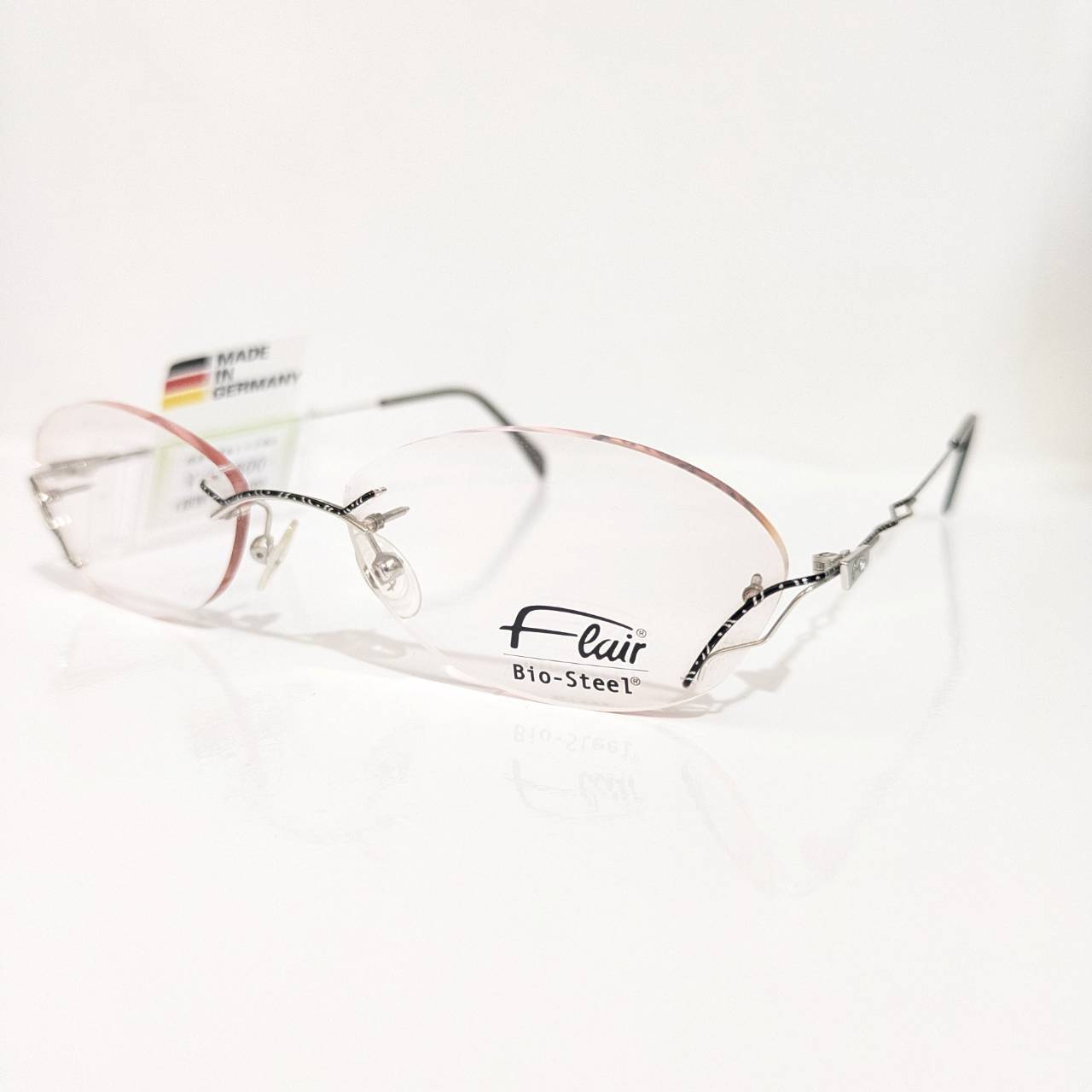 【Flair】オーバルツーポイントフレーム シルバー・ブラック