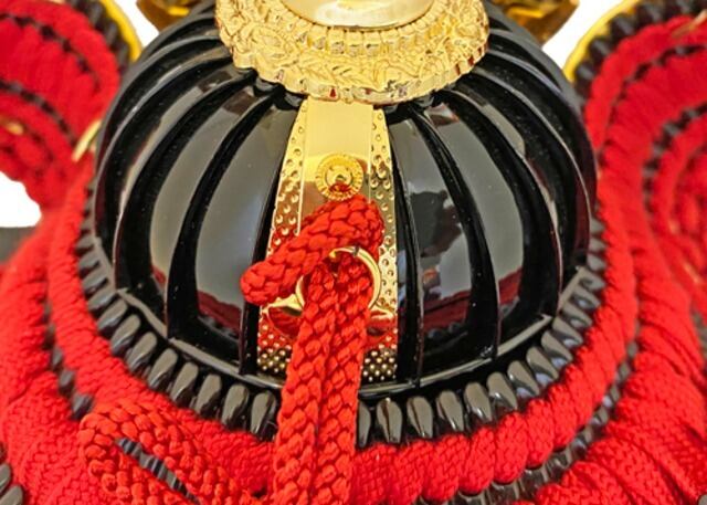 10号兜 大塔兜 中鍬形 赤糸縅 五月人形 コンパクト飾り 兜飾り お祝い　兜 10号兜 大塔兜 中鍬形 赤糸縅 五月人形 コンパクト飾り 兜飾り お祝い兜