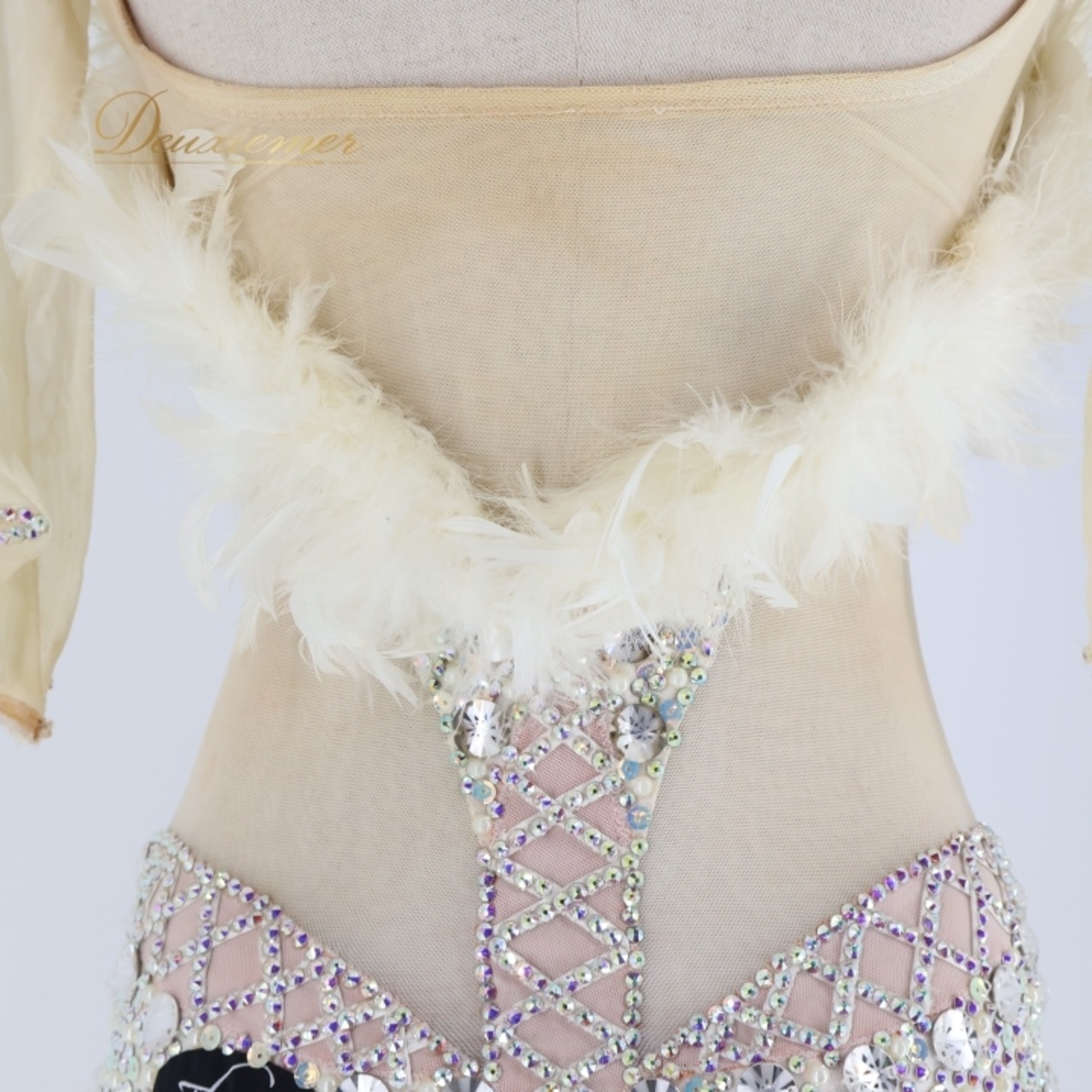 社交ダンス 衣装 The ONE スタンダード ドレス ワンピース スタンダードドレス 白 羽 綺麗 デモ 競技 ダンス パーティ 発表会 ホワイト系 フロート スカート ボリューム 豪華 エレガント フォーマル パーティードレス 発表会用 衣装 レディース