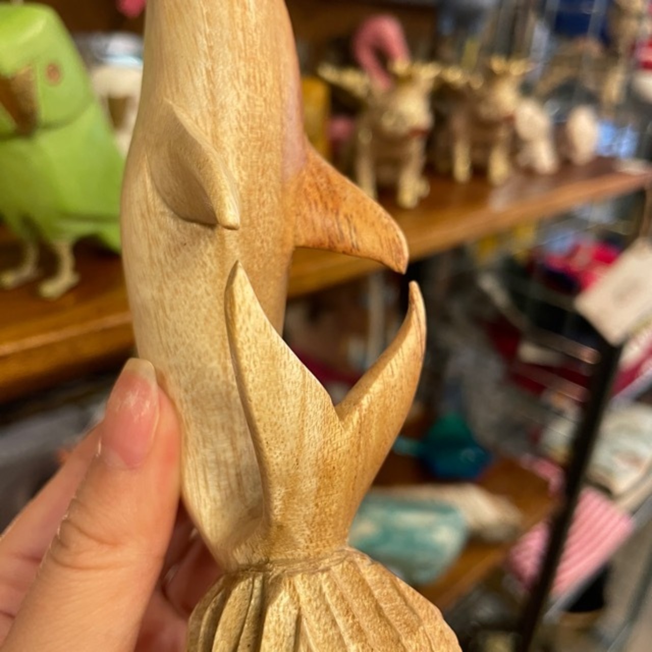 Indonesia old wood carving dolphin / インドネシア 古木木彫イルカ オブジェ 置物 ハンドメイド ナチュラル 天然木 かわいい 動物モチーフ プレゼント ギフト インテリア 雑貨