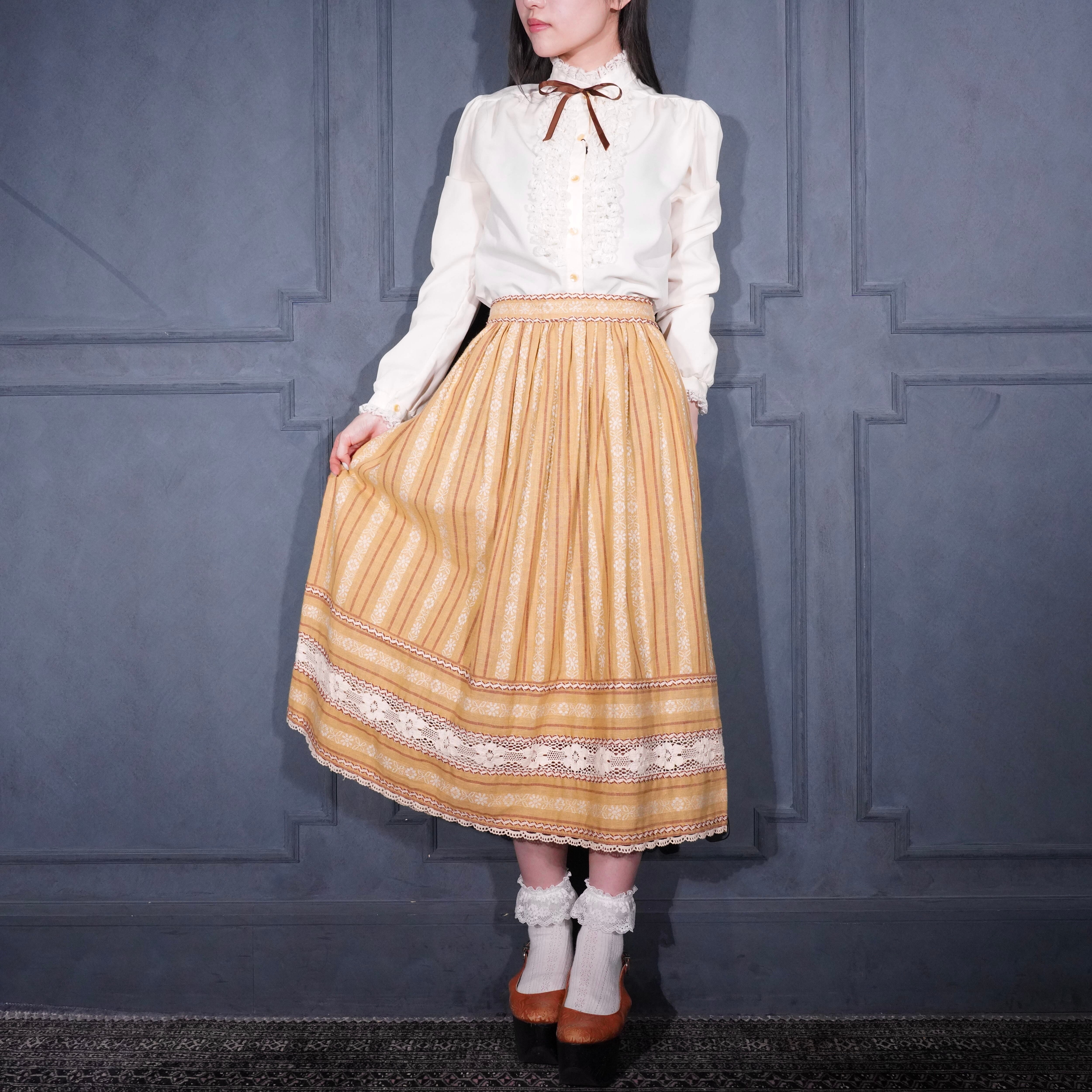 POLLEN vintage レース スカート ビスチェ 古着 アンティーク 70's EU VINTAGE LUCIE LINDEN FLOWER LACE DESIGN SKIRT/70年代