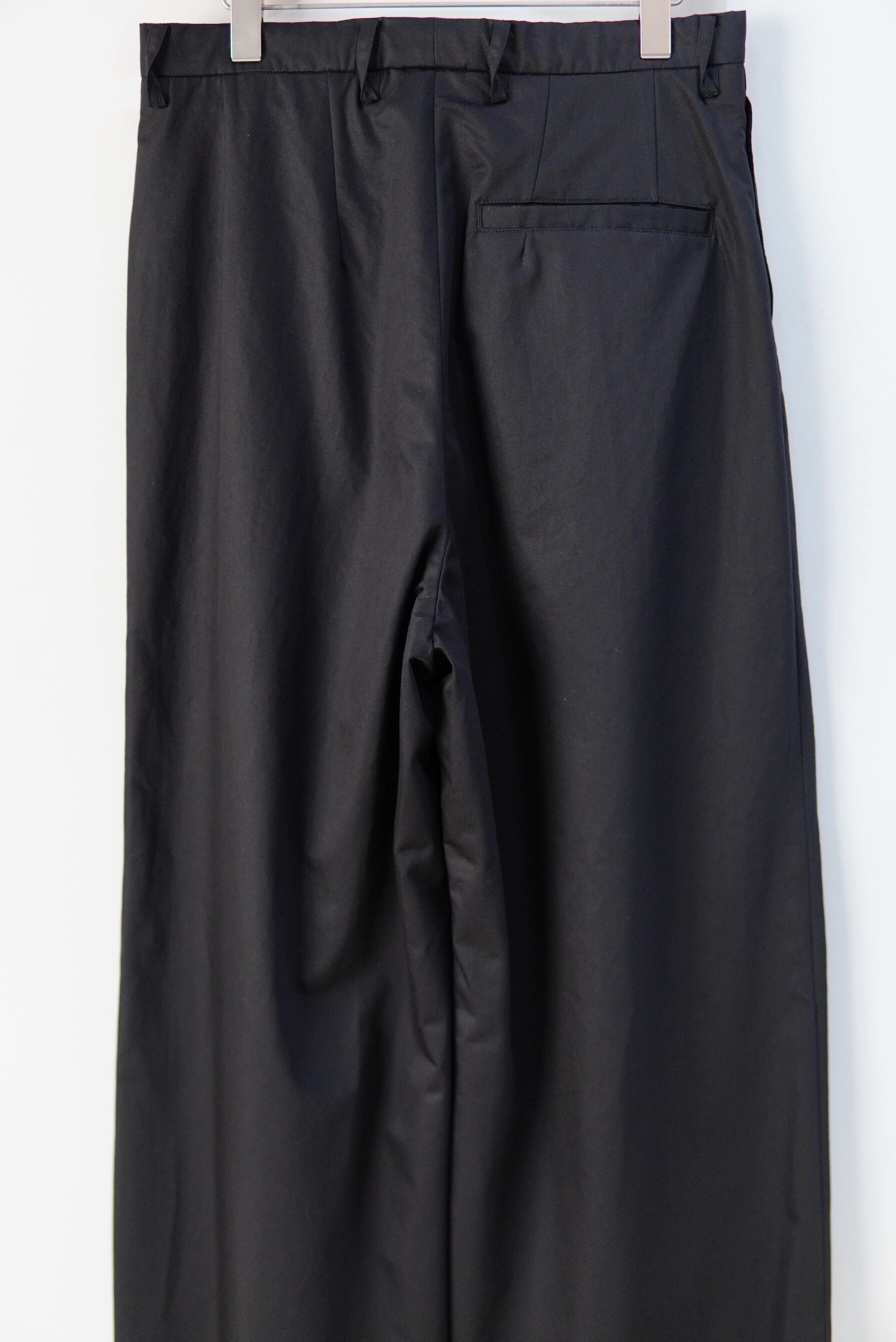 MASU / 6 TUCK TROUSERS | POETRY