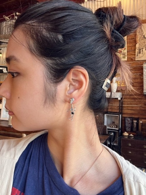 TOPANGA Jewelry　Dancing Skull Earrings　ダンシングスカルピアス　ピアス　ギフト　プレゼント　ジュエリー　イヤリング　