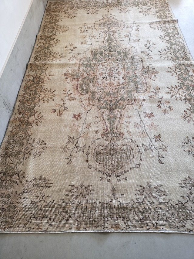 Turkish rug 291✕165cm No.419