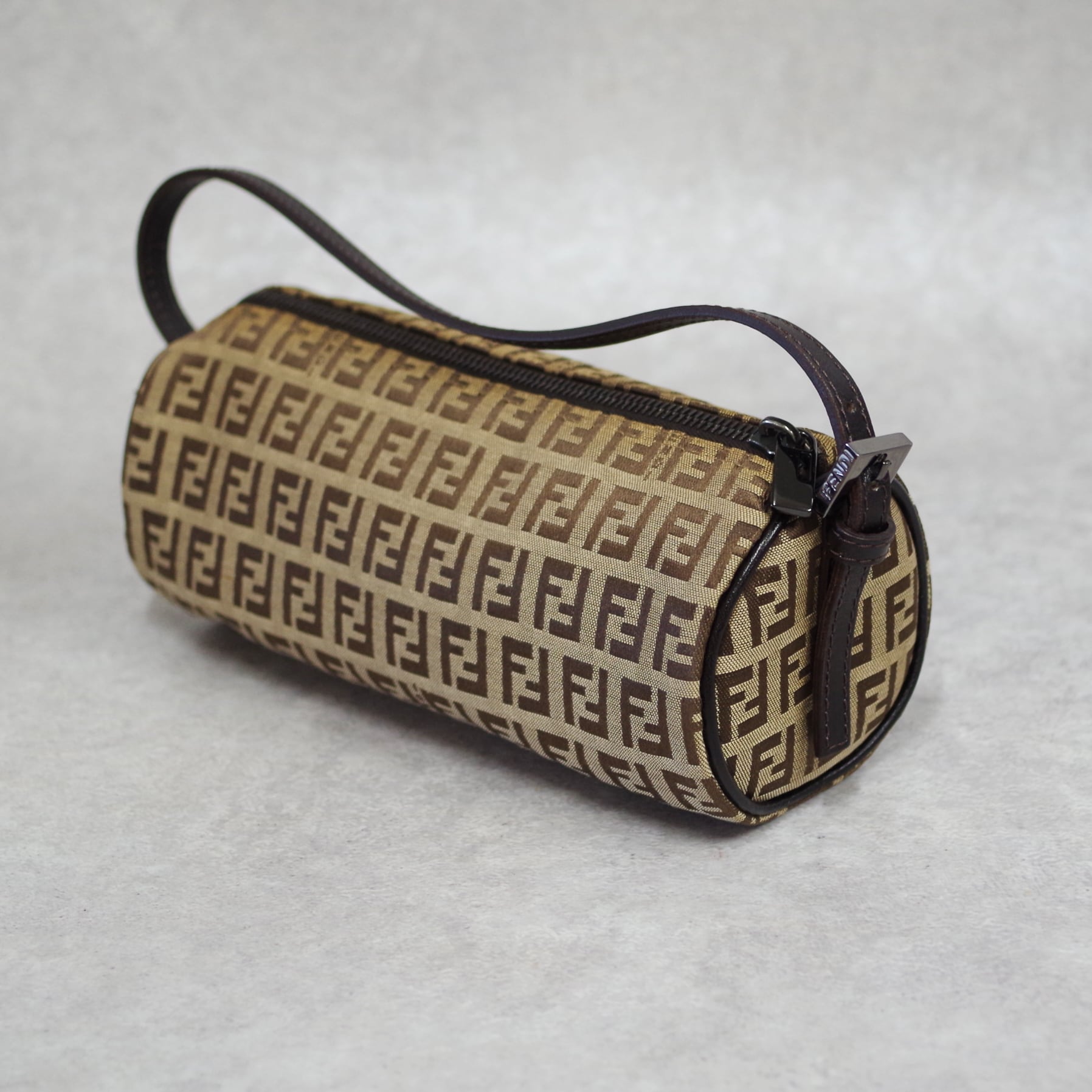 FENDI フェンディ ズッキーノ ロールバッグ ベージュ ブラウン
