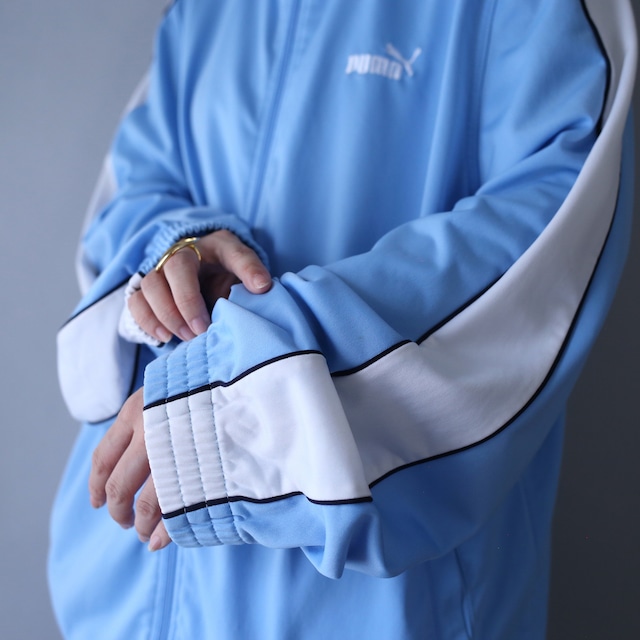 "PUMA" good coloring over silhouette track jacket