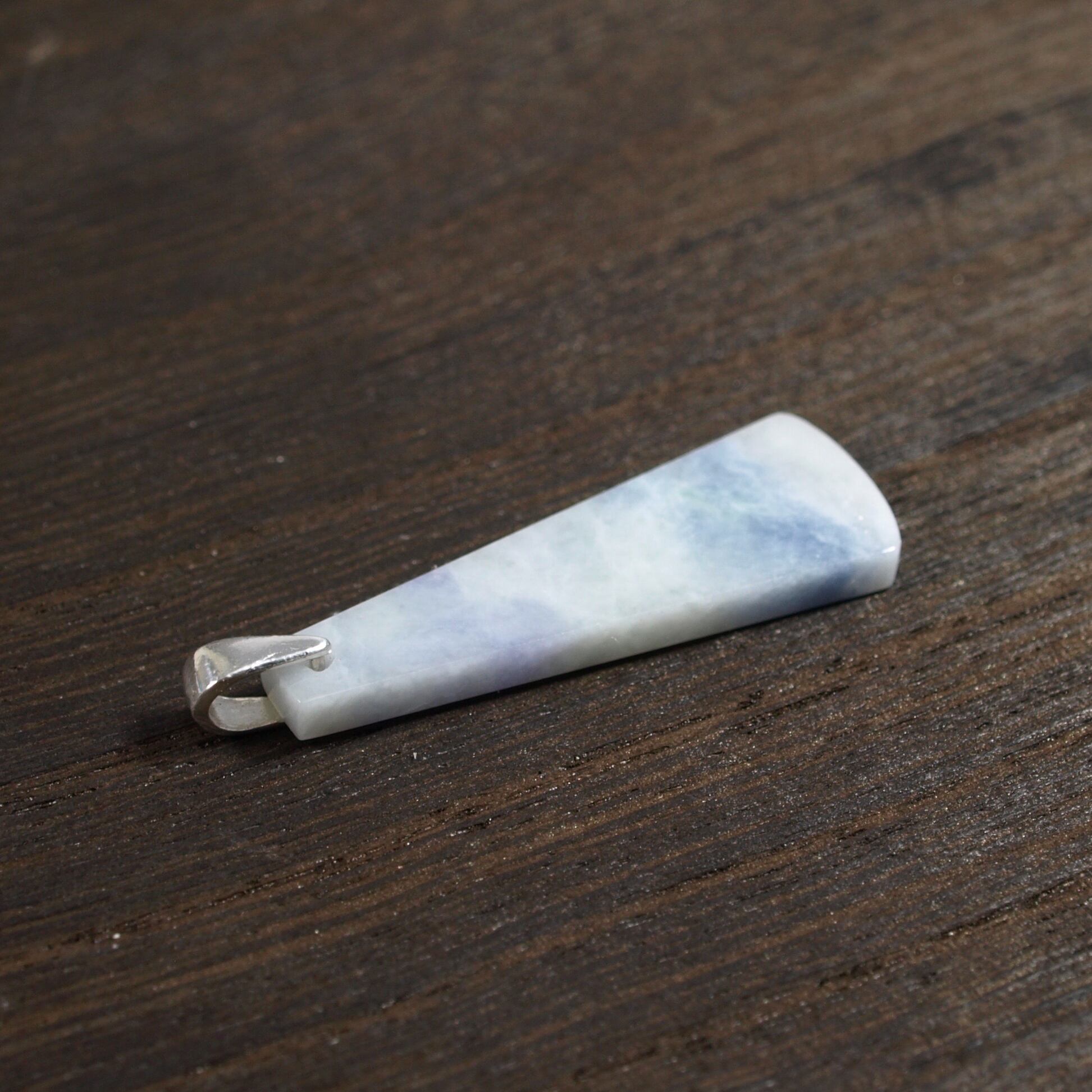 糸魚川翡翠 青ラベンダー翡翠 ペンダントトップ 2.3g Itoigawa Bluish