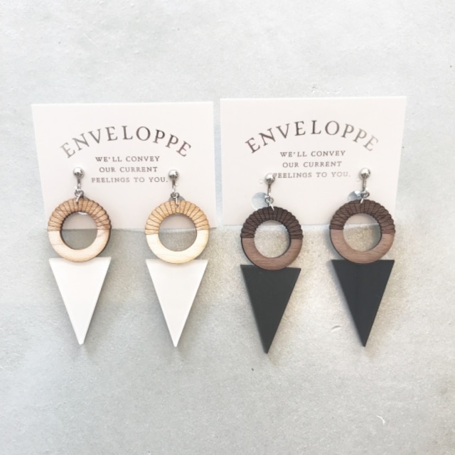 [ ENVELOPPE ] Triangle Ring Earring