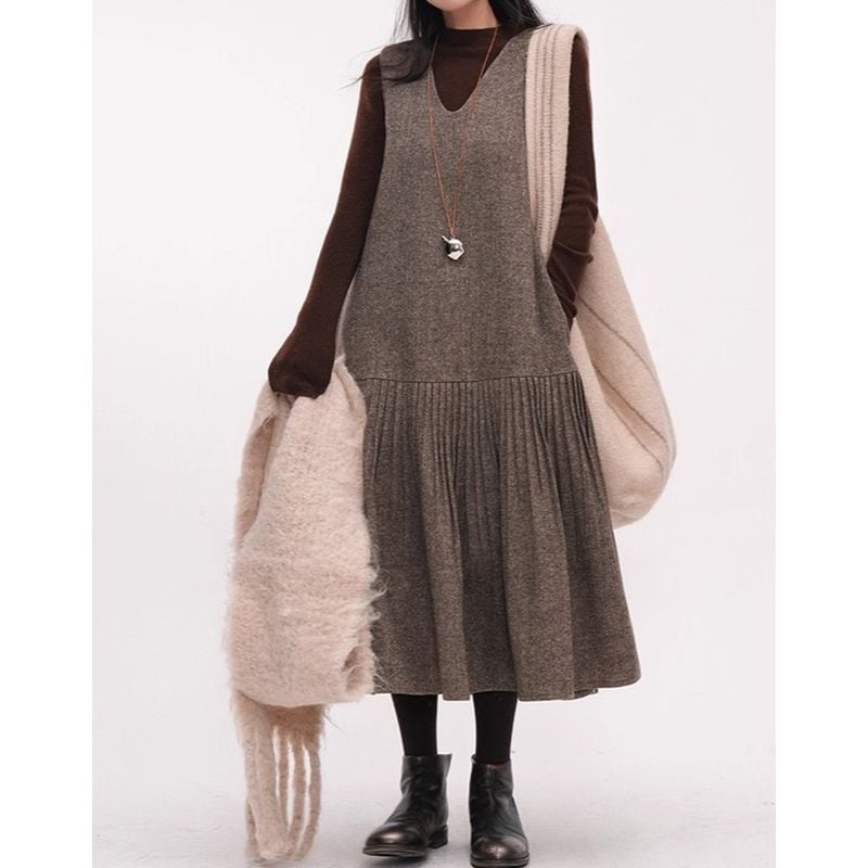 Vネックプリーツノースリーブワンピース 202263