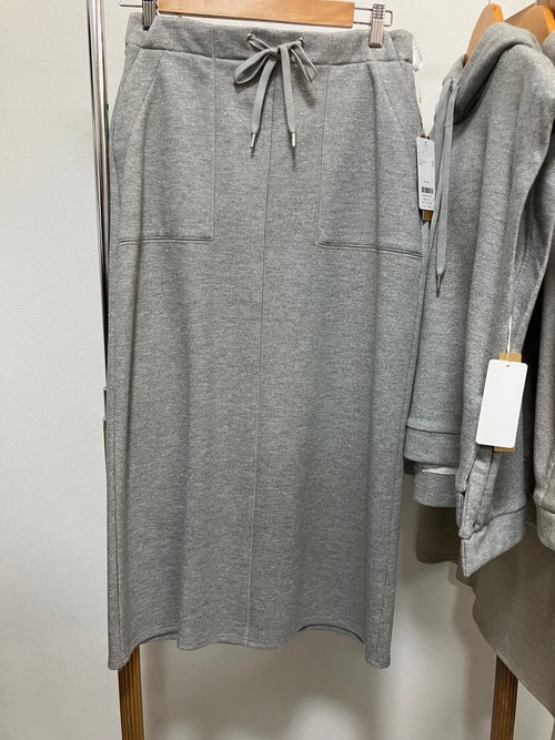 les ague ラメスウェットスカート　E3512