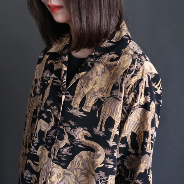 many animal pattern box silhouette shirt