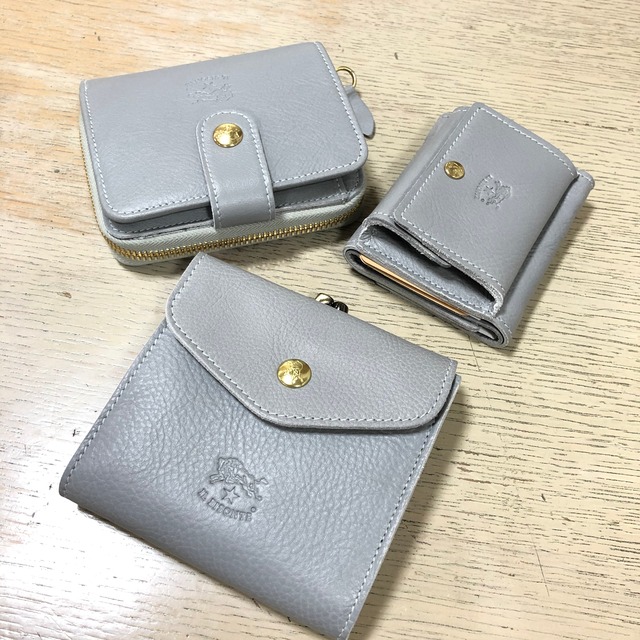 秋冬限定色 Il Bisonte イルビゾンテ 2つ折りラウンドファスナー財布 Col Clay Grey クレイグレイ Home Web Store