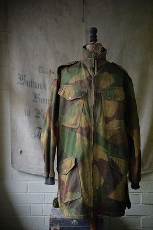 Vintage British Army Airborne Troops "Denison smock" full open type.