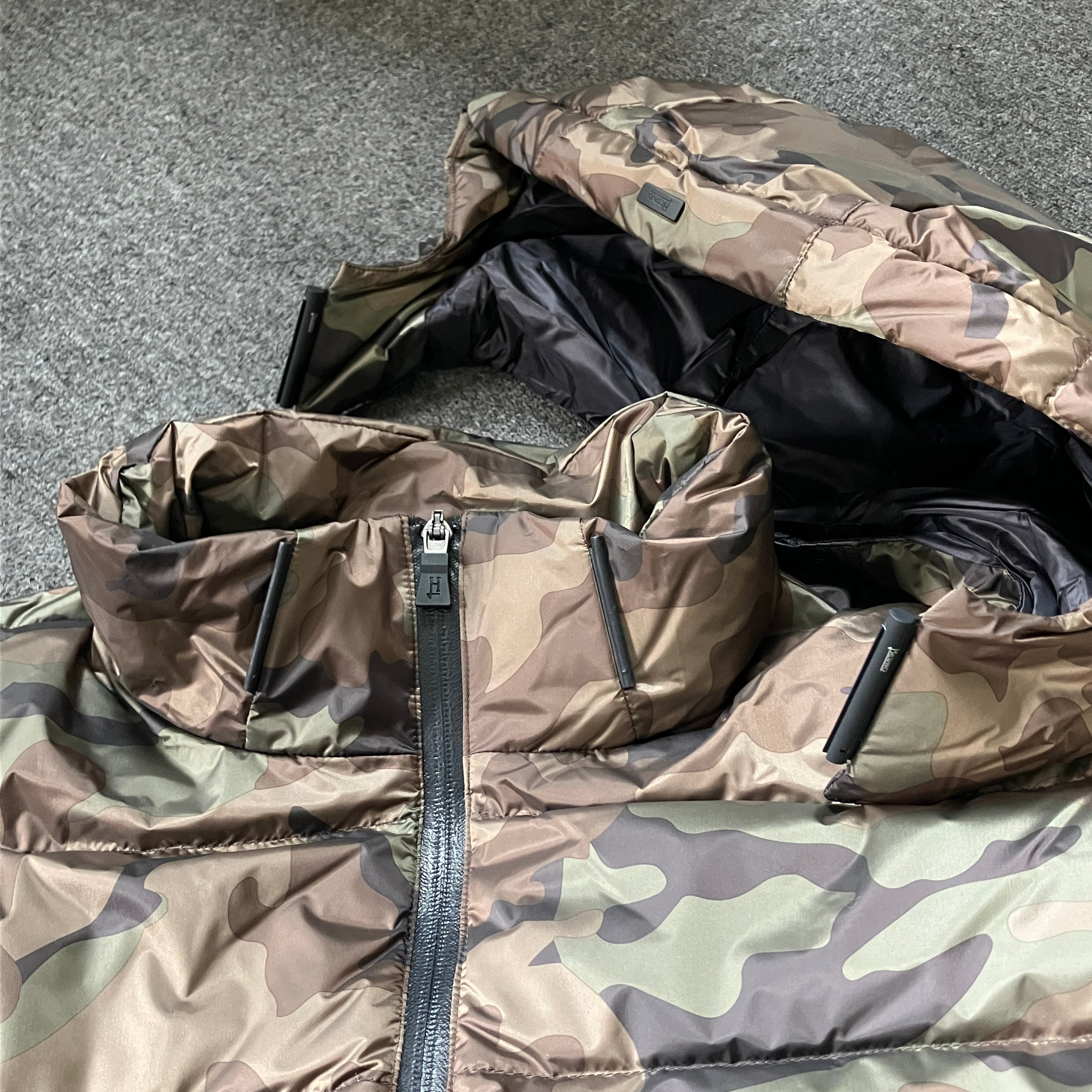 HERNO CAMOUFLAGE DOWN JACKET《50》 | safarionline