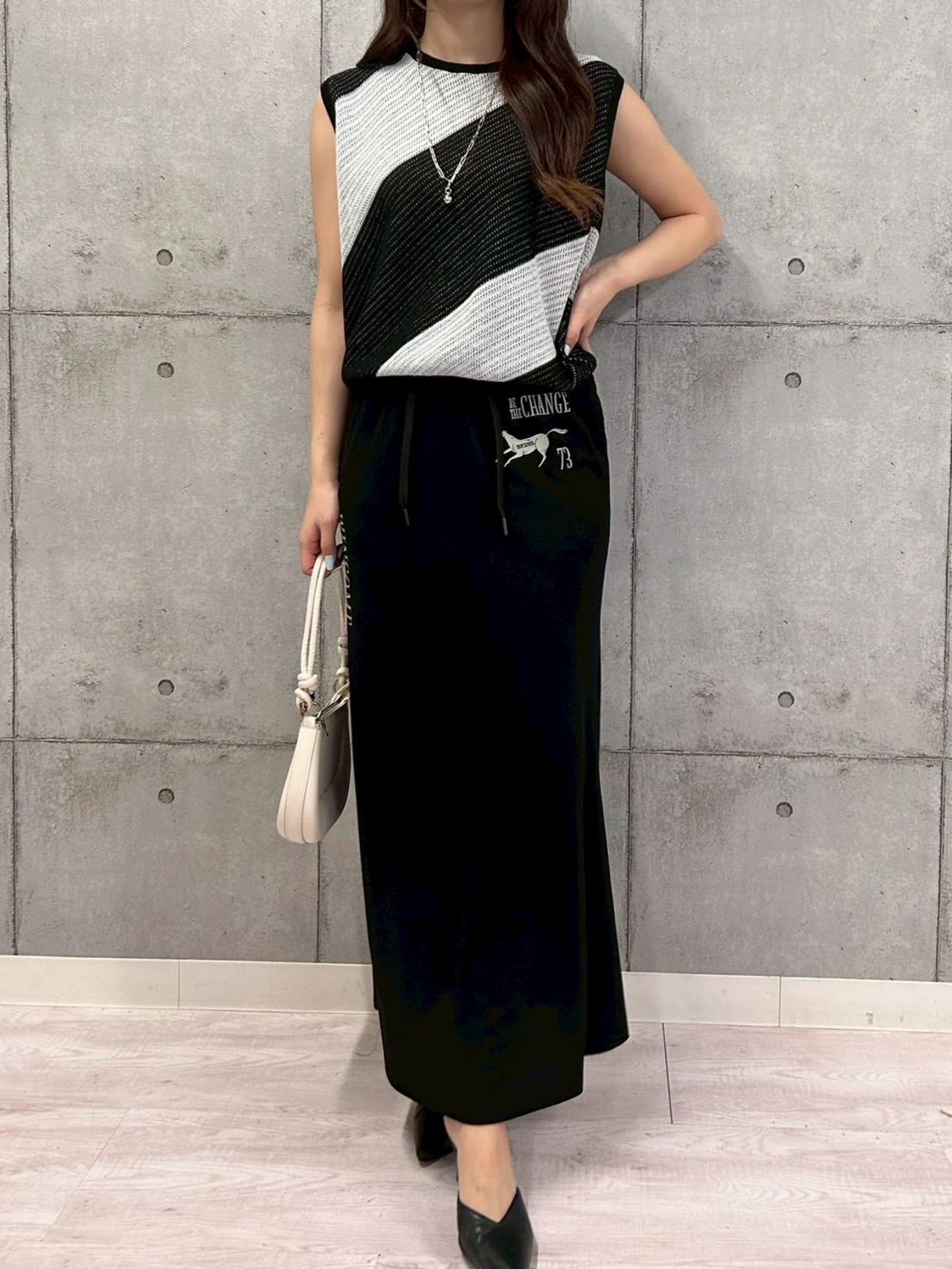 ロージー  Rosiee デザインプリントリラックススカート