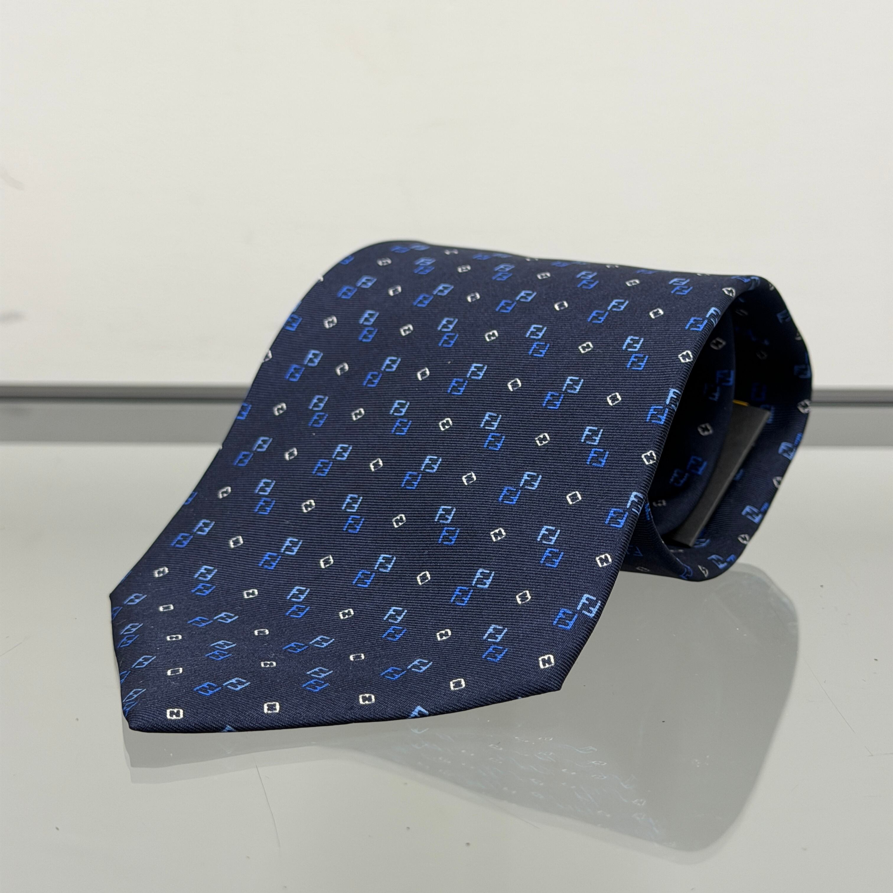 FENDI Silk Tie FF logo print Navy | ASSET VINTAGE アセットヴィンテージ