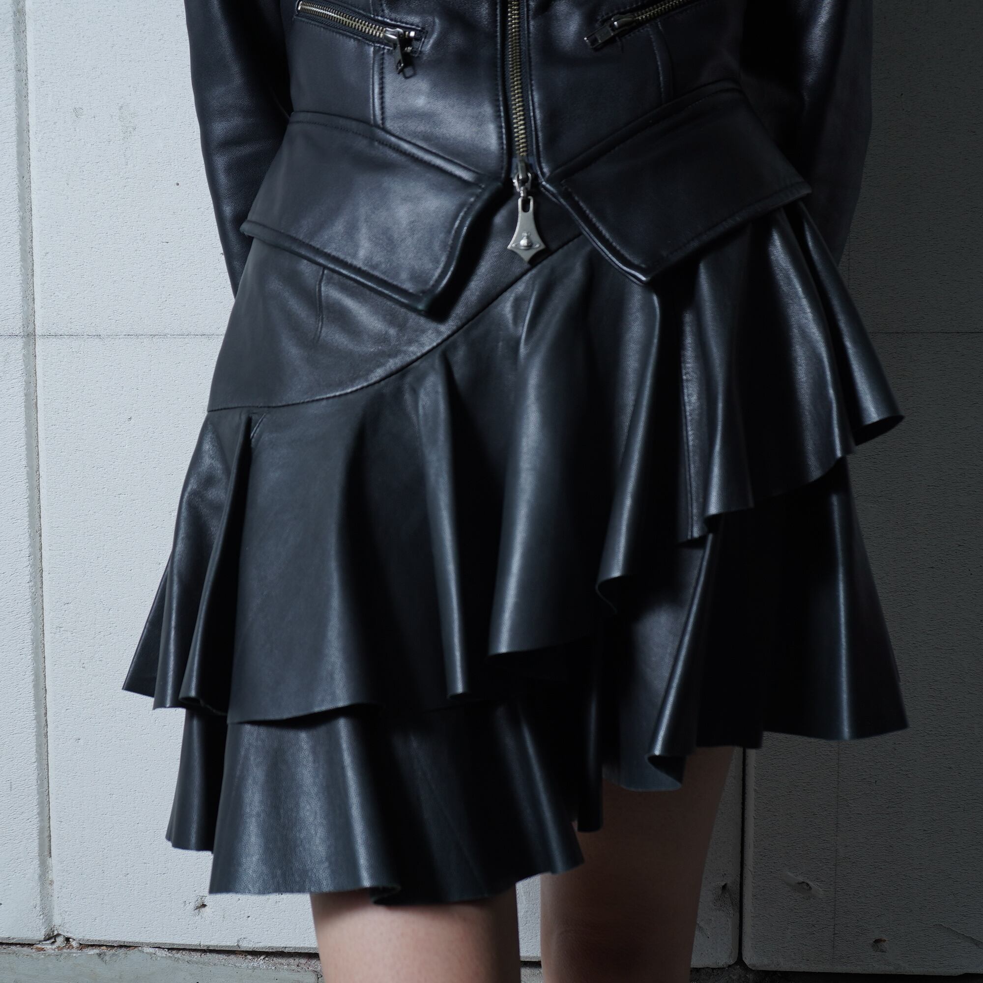 Vivienne Westwood フリルスカート Vivienne Westwood】ヴィヴィアンウエストウッド オーブロゴジップ