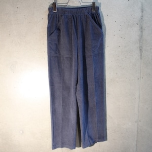 Pale Tone Corduroy Easy Pants