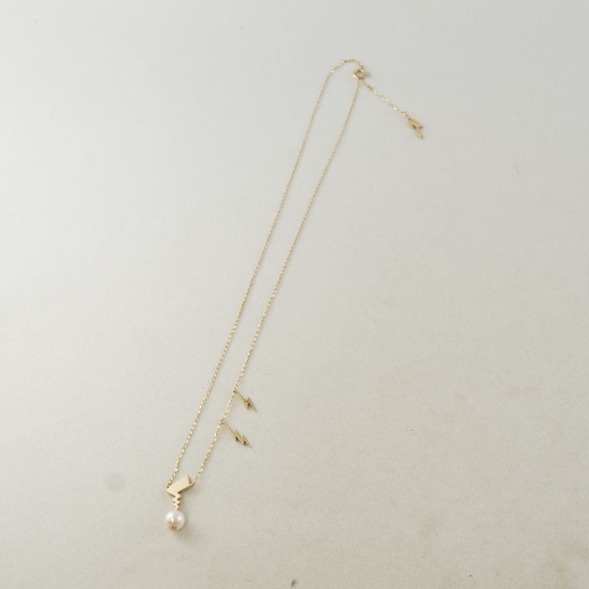 STAR JEWELRY ポケモンコラボ K10 ネックレス USED美品 STAR JEWELRY ポケモンコラボ K10 ネックレス USED美品