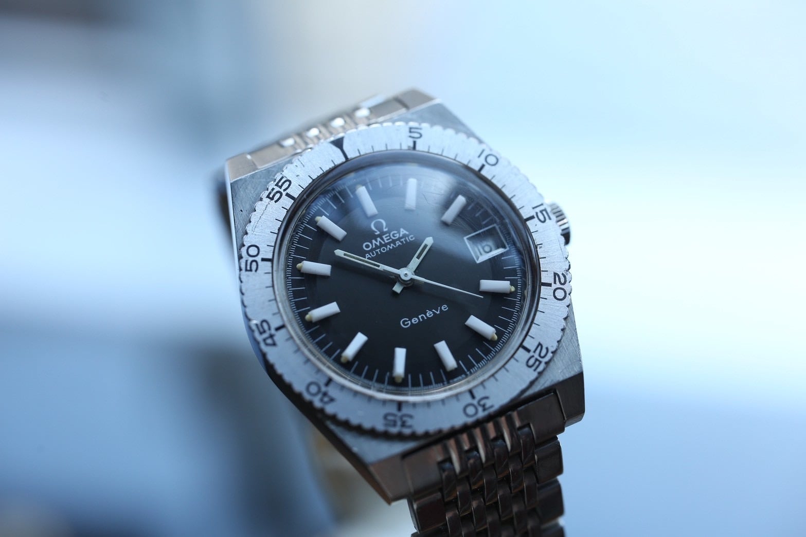 奈237 / OMEGA Geneve 腕時計 手巻き シルバーカラー 稼働 OMEGA】1971年製 ジュネーブ ダイナミック レディース ネイビー