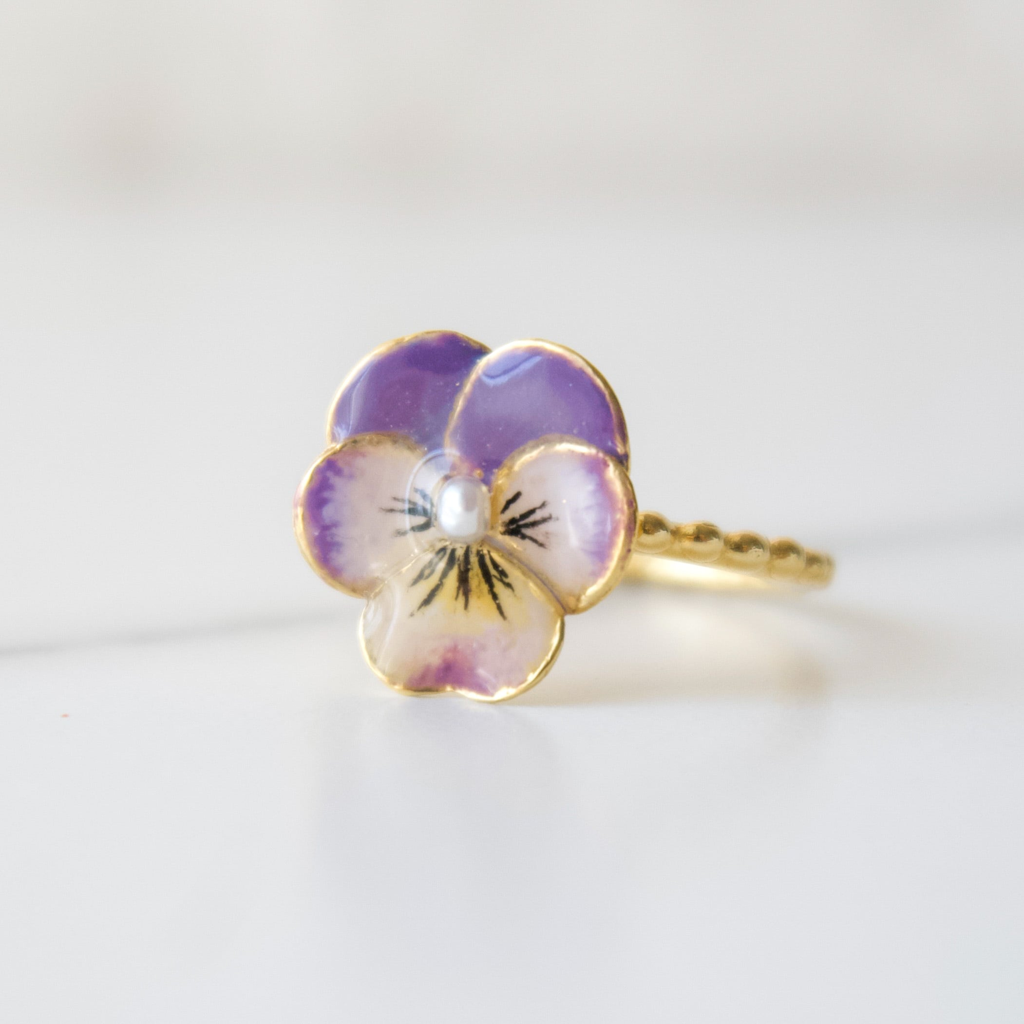 リアルフラワーシリーズ】優しい紫色のパンジービオラ | Omi jewelry