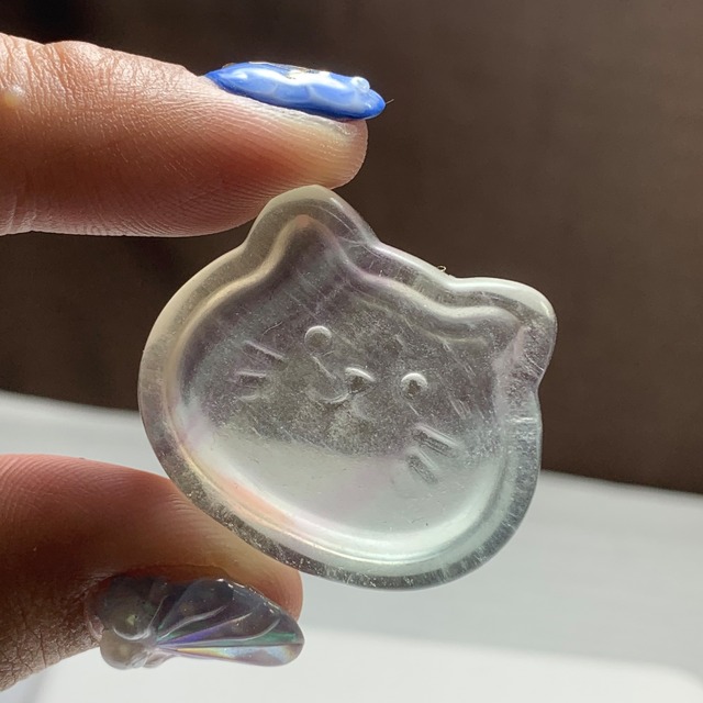 26.可愛い猫顔☆フローライト猫皿