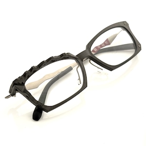 品番:39010101「失敗と成功の価値は」 色:炭素(材質色)