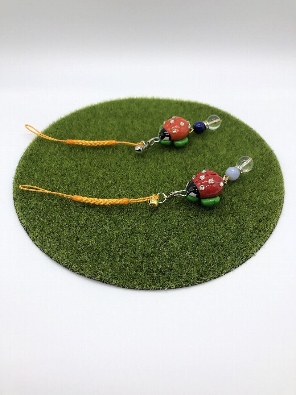 ウノアエレてんとうむしモチーフチャーム　　希少入手困難 ウノアエレてんとうむしモチーフチャーム 希少入手困難 - メルカリ