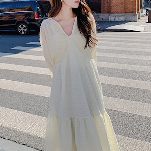 White textured design dress S1576