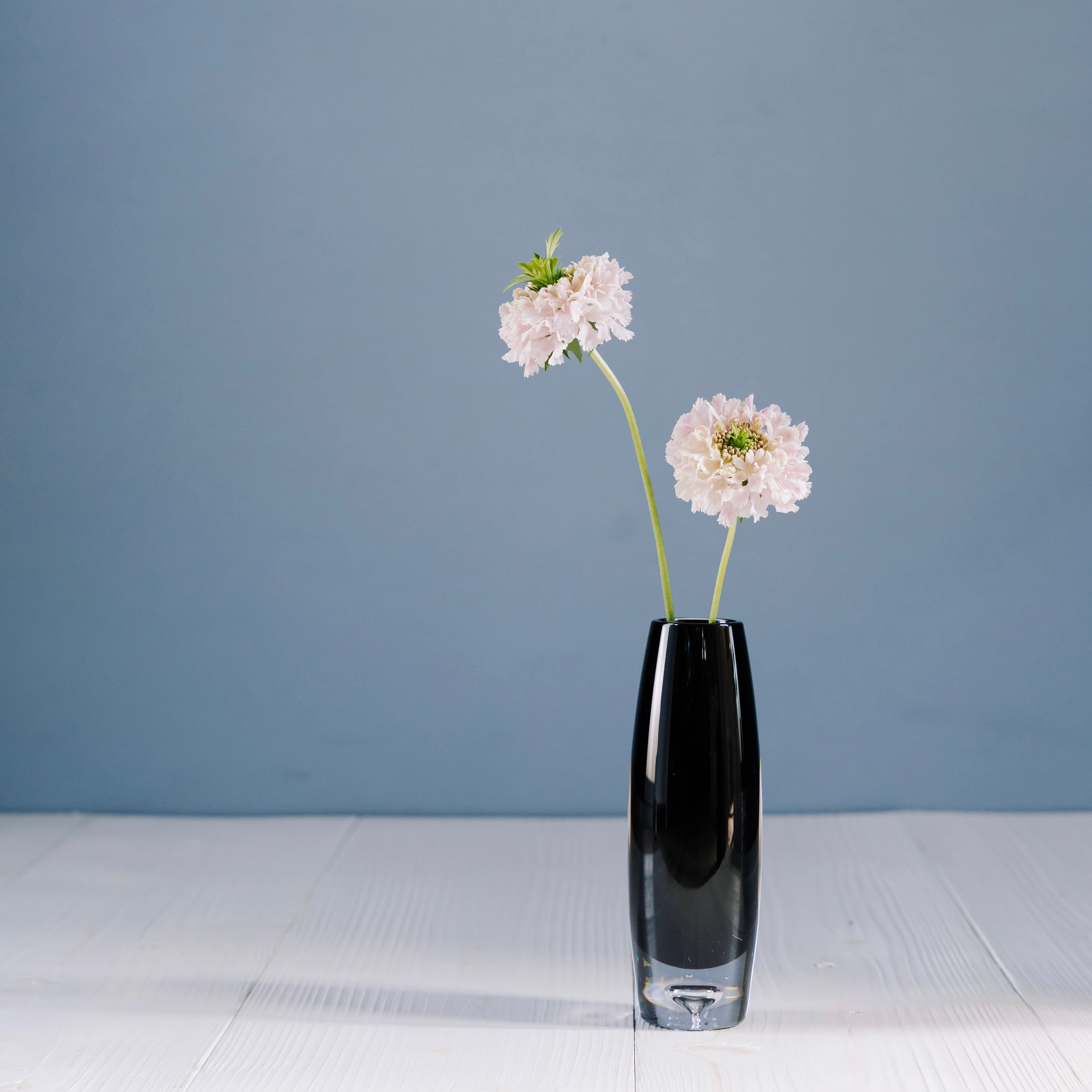 アンティーク　黒色ガラス　一輪挿し　ブラック アンティーク 黒色ガラス 一輪挿し ブラック アンティーク 黒色ガラス