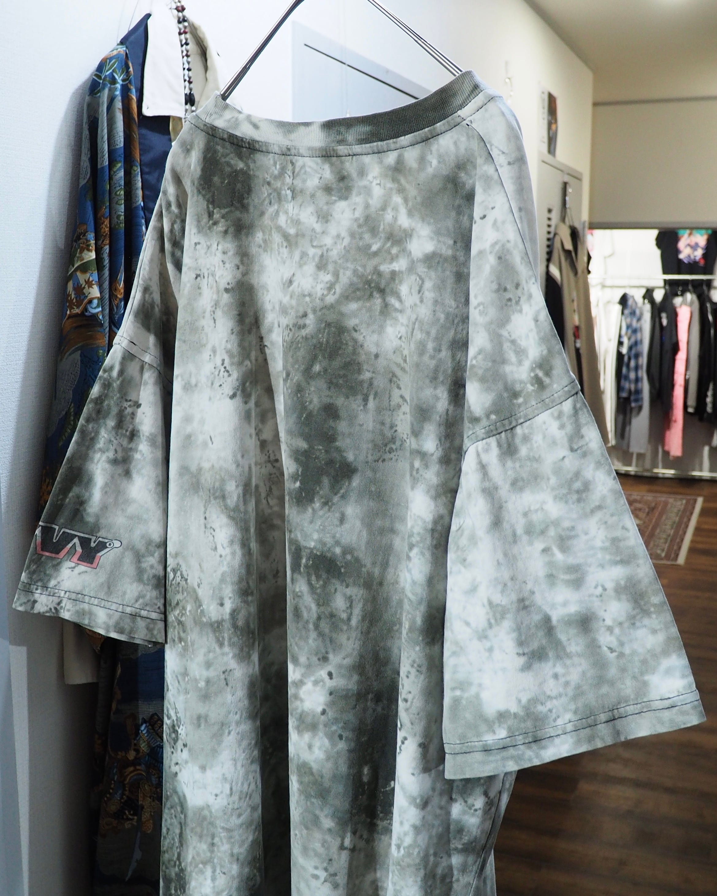 1990s ” Savvy ” Over Dyed × Logo printed vintage loose SS Tee