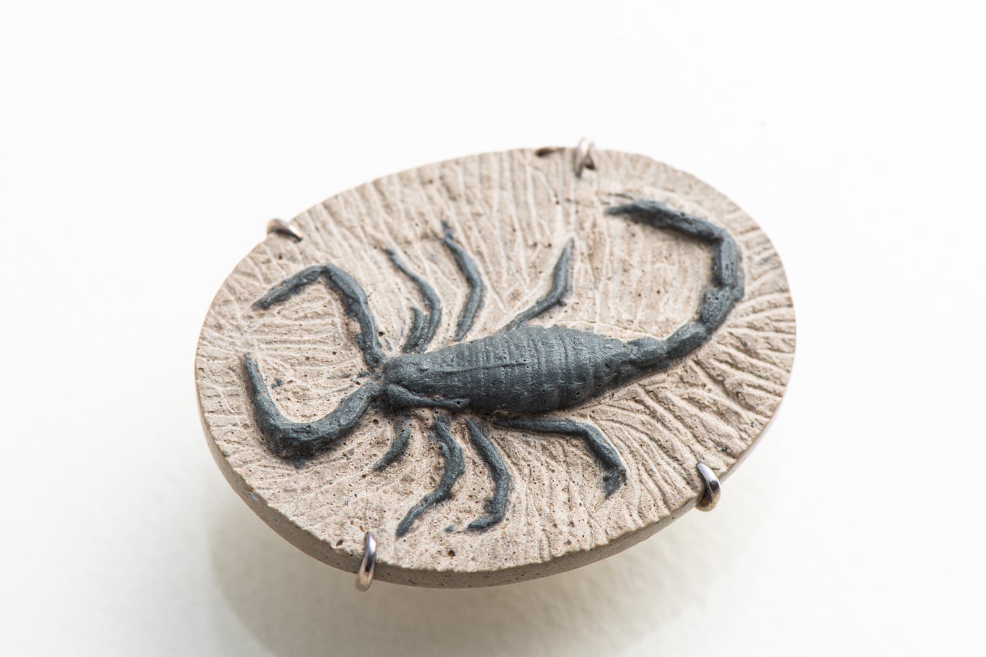 Sample product】さそりが帯の上に乗っちゃいます | marché de pièce