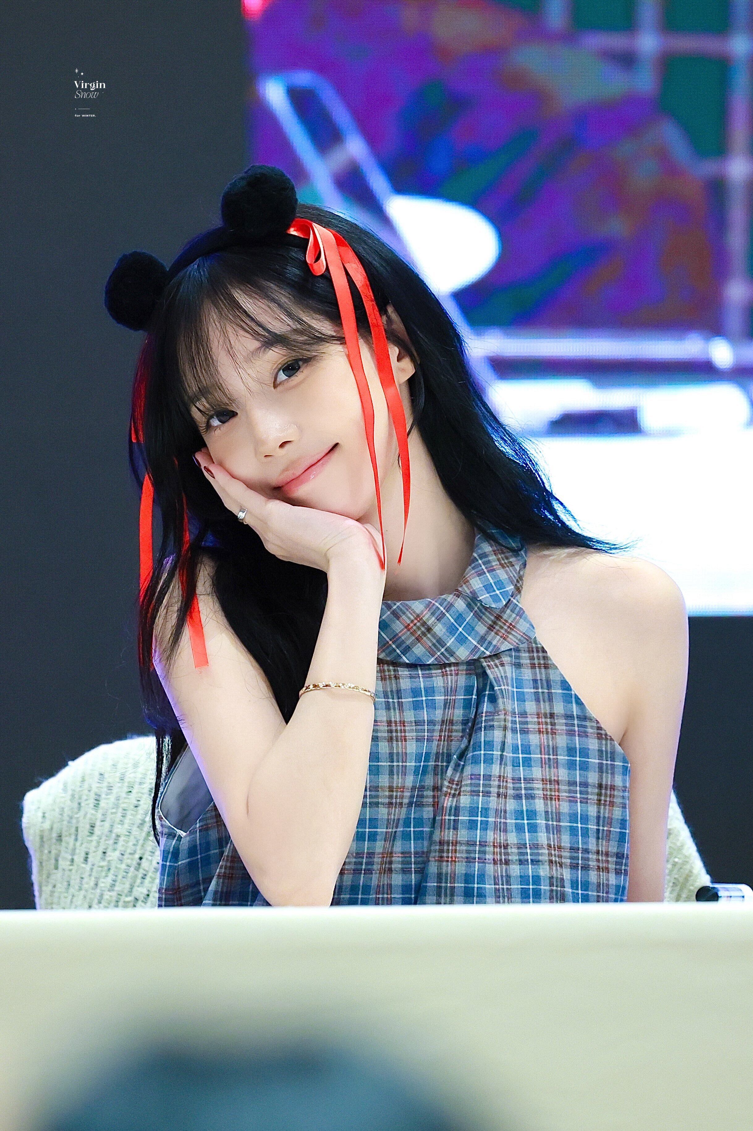 ☆aespa ウィンター 着用！！【OWNSER】Koala Check Halter Top | もごつ