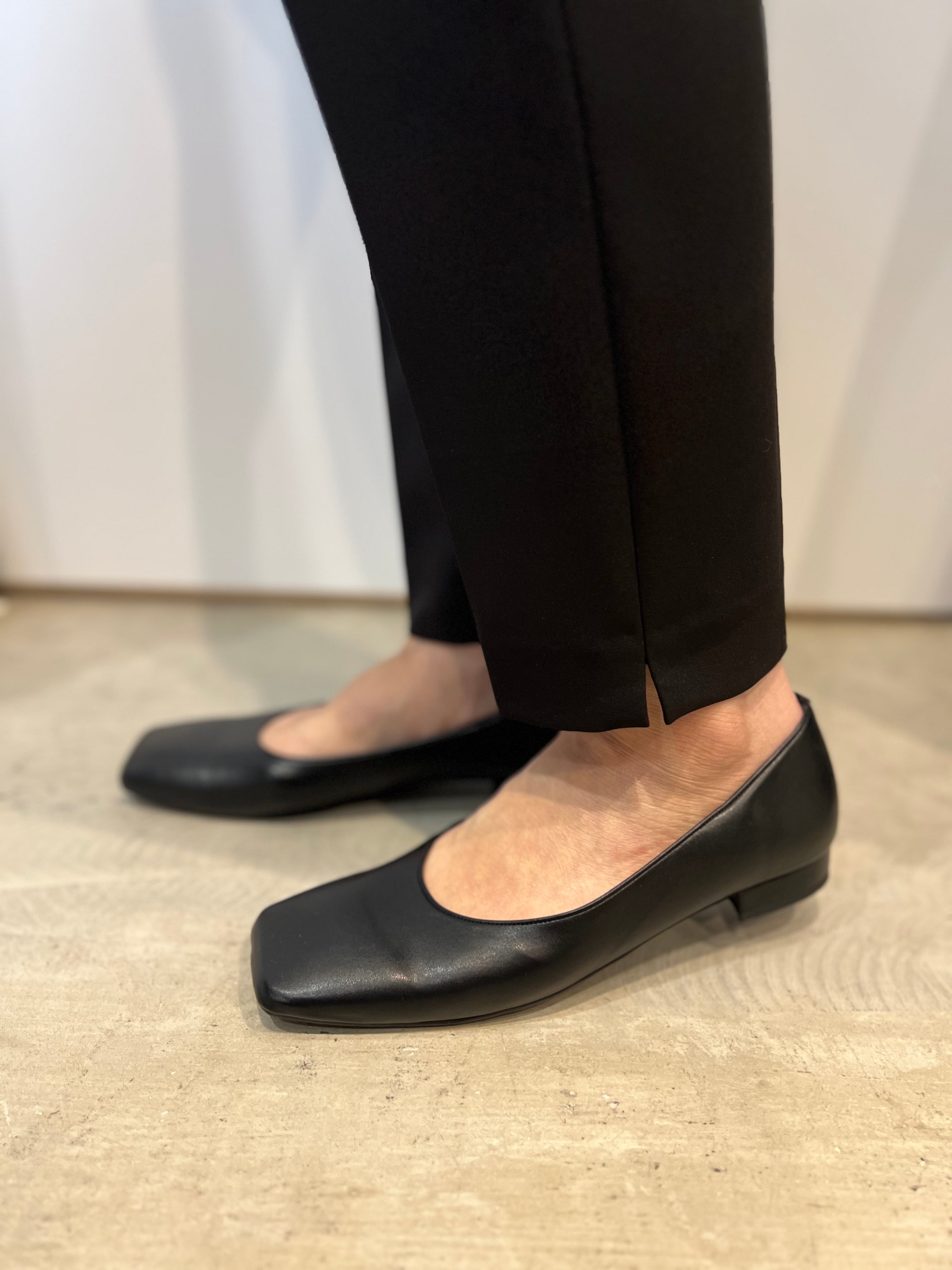 【libero】スクエアトゥ3㎝ヒールパンプス